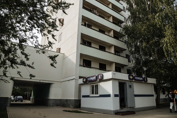 Из высотки на Энтузиастов, где УК отключила свет, массово съезжают арендаторы