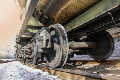 Железнодорожники восстановили движение поездов в Воронежской области