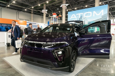 Электрокар &laquo;Атом&raquo; добавили в перечень машин для такси