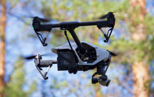 В Италии мужчину обвинили в слежке за бывшей девушкой с помощью дрона