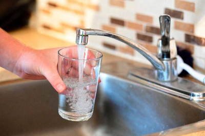 Запах хлора — сезонное явление: коммунальщики разъяснили ситуацию с водой в Атырау