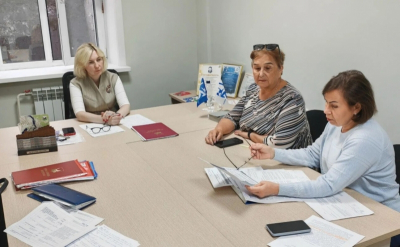 Депутаты иркутской Думы взялись за парковки у школы и благоустройство дворов