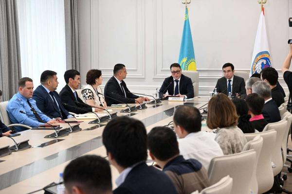 Не прошедшие модернизацию рынки Алматы будут закрыты с 2026 года