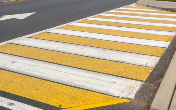 В нашем районе нужен пешеходный переход. Куда обращаться?