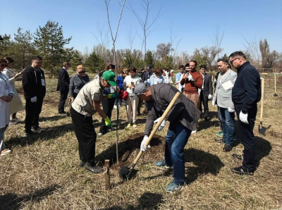 В Алматы появилась новая аллея в поддержку международной акции День Земли