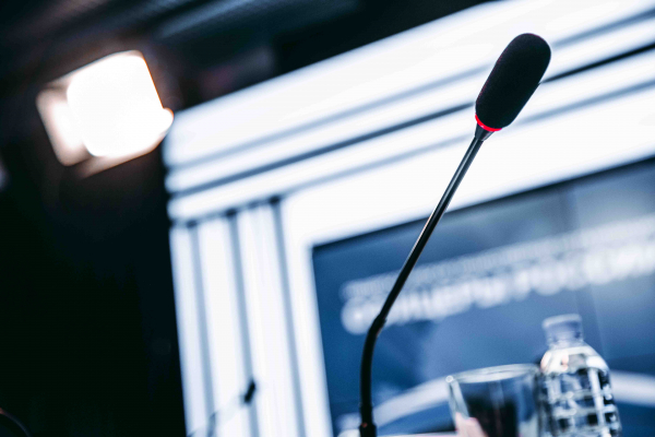 Радио Судного дня выдало в эфир слово &laquo;Батраческий&raquo;