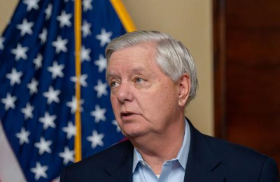 Сенатор Грэм* призвал Израиль не наносить ущерб иранской нефтедобыче