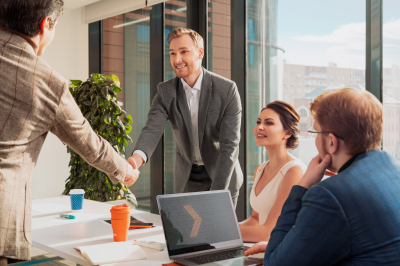 Санина: Некоторые россияне вправе трудоустраиваться без испытательного срока