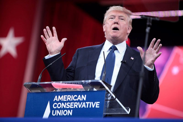 Профессор Саймонс: Трамп будто Гитлер воодушевлен военными победами