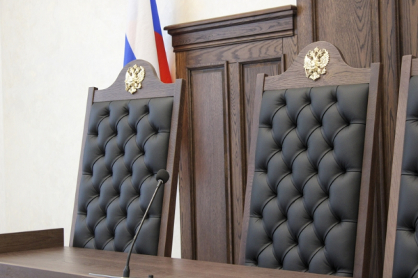 Суд во Владивостоке вынес приговор тренеру-педофилу: домогался до своей воспитанницы