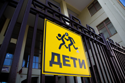 Кравцов: в школах, где произошли ЧП, формально относились к рекомендациям