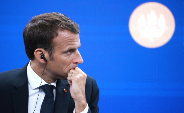 Макрон пожаловался, что его заранее не предупредили об ударах по Ирану