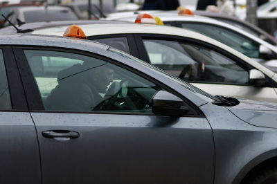 Региональные законы Татарстана ограничат количество иномарок у таксистов