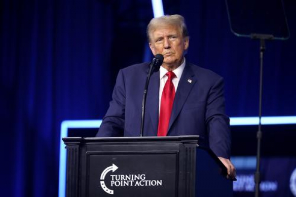 Трамп назвал безумием продолжение конфликта после слов Зеленского по Донбассу