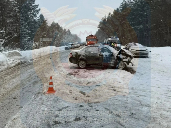 Один человек погиб и еще трое пострадали в ДТП в Альметьевском районе