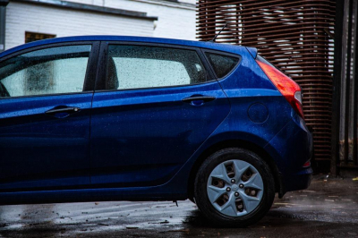 Автоэксперт Казбекович объяснил, сколько нужно прогревать машину в сильный мороз