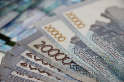 В Усть-Каменогорске пенсионерка отдала на «спасение дочери» 1,5 млн тенге