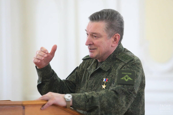 Герой России Александр Лапин подал документы для участия в праймериз &laquo;Единой России&raquo;