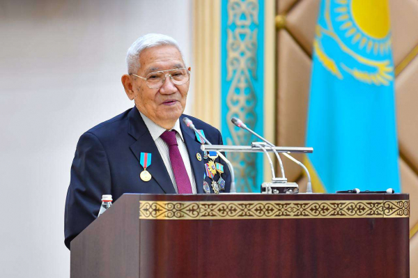 Скончался первый председатель Сената Казахстана