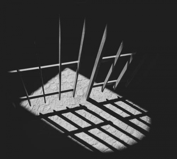 Абонентская плата за покровительство довела до тюрьмы