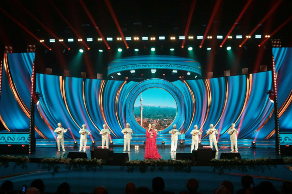 Праздничный концерт к юбилею казахстанского поэта прошел в Астане