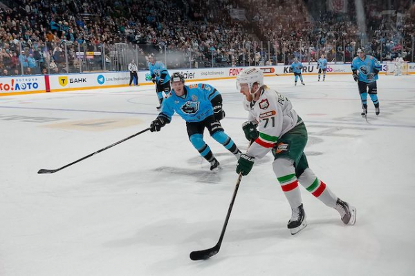 &laquo;Ак Барс&raquo; разгромил минское &laquo;Динамо&raquo; со счетом 4:0