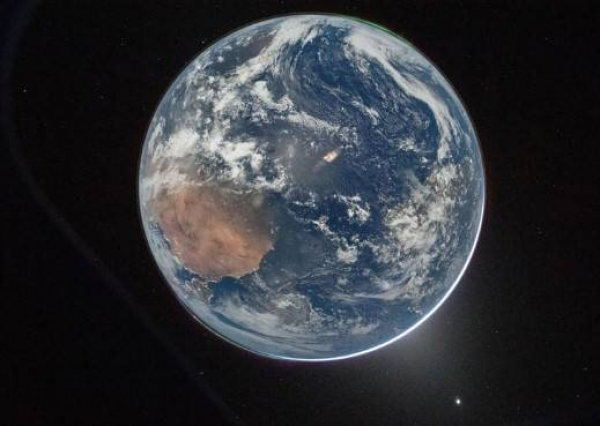 Астронавты на корабле Orion преодолели половину пути к Луне