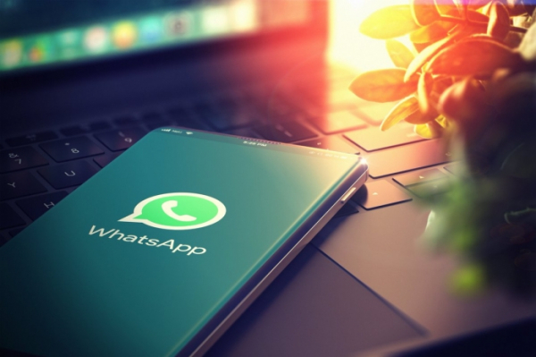ИИ поможет с написанием сообщения в WhatsApp