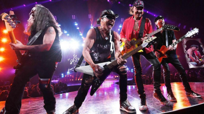 &quot;Фантастическая ночь&quot;: участники рок-группы Scorpions поблагодарили алматинцев после концерта