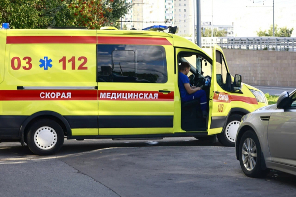 Власти Казани опровергли сообщения, что выпавшего из окна ребенка унижал учитель