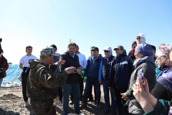 В Атырауской области два университета строят плотину