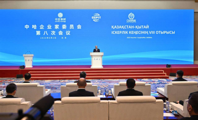 Токаев принял участие в заседании казахско-китайского Делового совета в Пекине