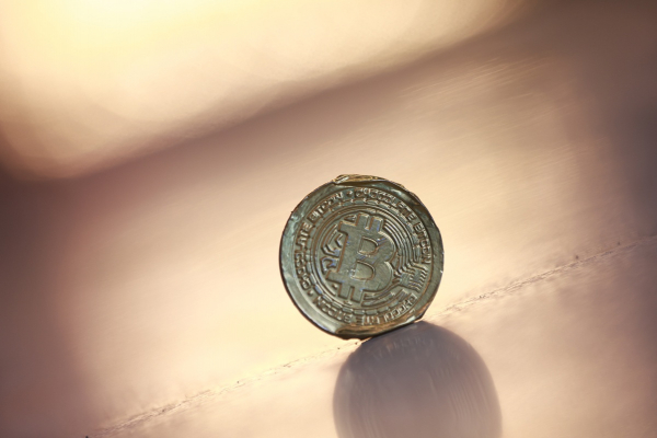 Новые правила валютного контроля напугали криптоинвесторов