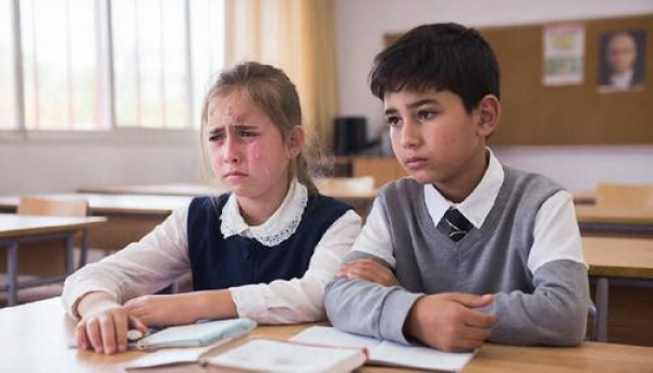 Ключ от школьного кабинета и перелом коленной чашечки у ребёнка: как агрессия юного &laquo;нового россиянина&raquo; в челябинской школе вскрыла очередное разгильдяйство на местах