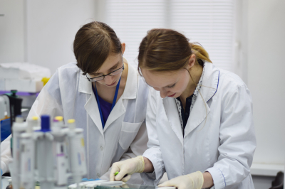 Ученые СГУ нашли применение пищевому красителю для выявления рака