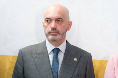 Азат Кадыров объяснил, какую опасность для молодежи представляет ИИ