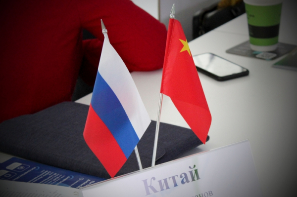 Новый шаг к безвизовому режиму: что обсуждали Россия и Китай на переговорах