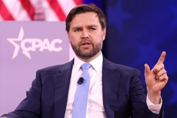 Вэнс заявил, что США продолжат участвовать в урегулировании на Украине