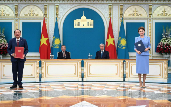 Ряд документов подписали Казахстан и Вьетнам