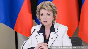 Ямпольская сообщила о запрете роженицам на Украине кричать по-русски