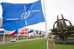 В НАТО отчитали еврокомиссара после дерзких угроз к России