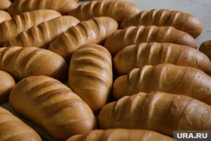 Десерт без теста из 60-х: хрустящие полоски с яблочной начинкой
