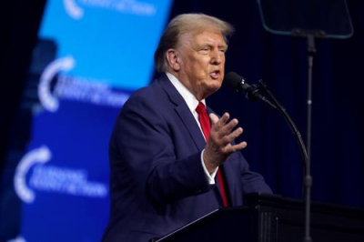 Трамп пригрозил Ирану очень сильными ударами, если сделка не будет достигнута