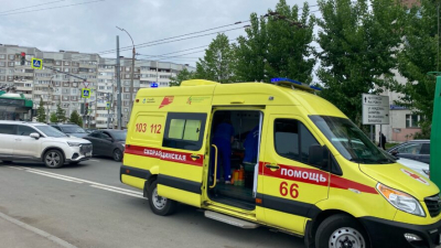 Торопилась на троллейбус: в Казани авто снесло женщину, которая перебегала дорогу - фото 15/05/2026 – Новости
