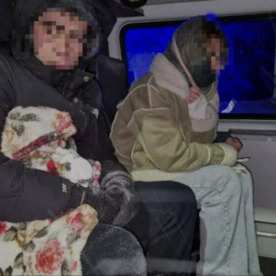 В Нижнекамском районе спасли людей, застрявших в поле на снегоходе