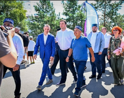 Минниханов в Омске поблагодарил хозяев федерального Сабантуя