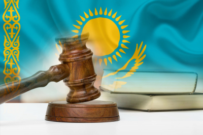 Двух жителей Алматы осудили за незаконную продажу вейпов